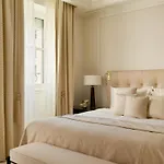 The Woodward - Auberge Collection