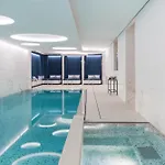 The Woodward - Auberge Collection